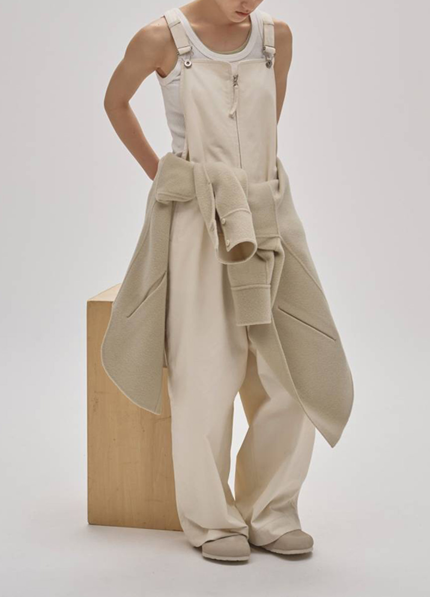 前拉鍊吊帶連身褲